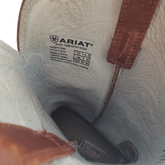 Heritage R Toe Western Boot - Picture 4 of 6